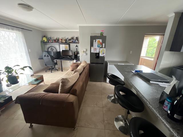 To Let 2 Bedroom Property for Rent in Vredekloof East Western Cape